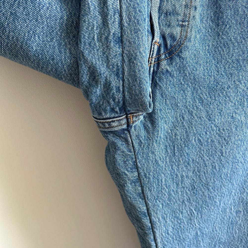 Levi's Mid-Blue Cropped Straight Jeans - Picture 3 of 7